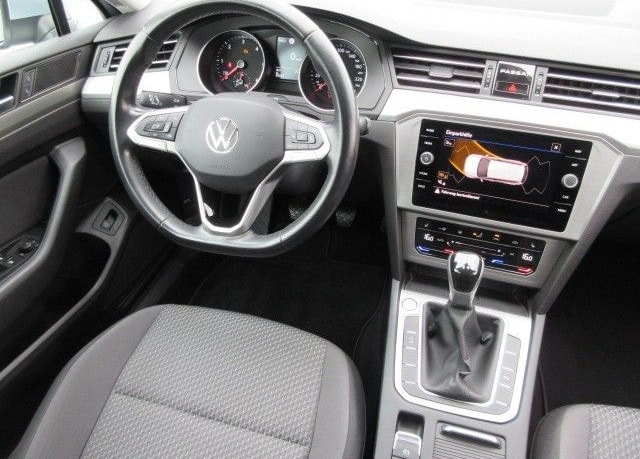 Volkswagen Passat Variant Navi AHK LED ACC DAB Alu Klima foto 10