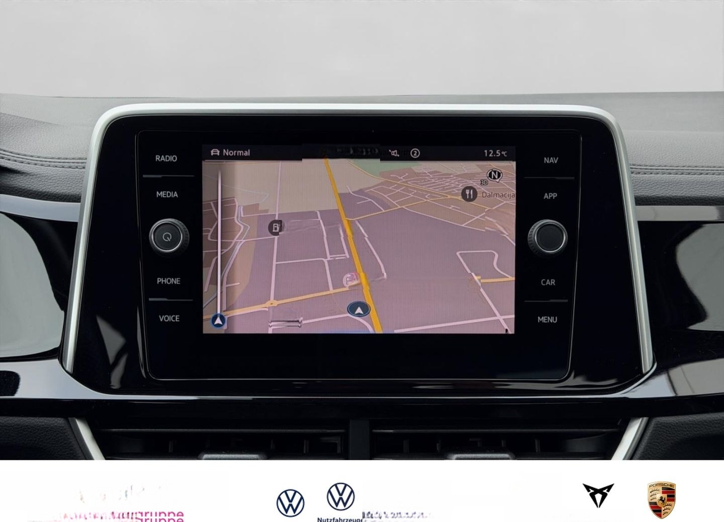 Volkswagen T-Roc R-Line 1.0 TSI Navi+RK+CarPlay+ACC+LED foto 14