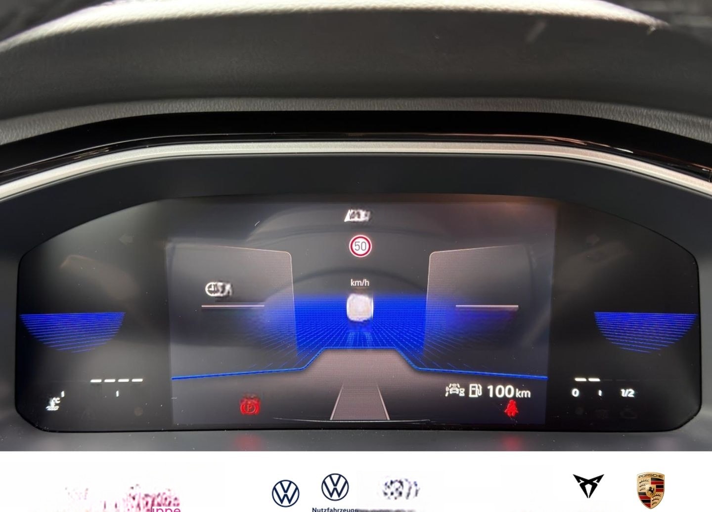 Volkswagen T-Roc R-Line 1.0 TSI Navi+RK+CarPlay+ACC+LED foto 9