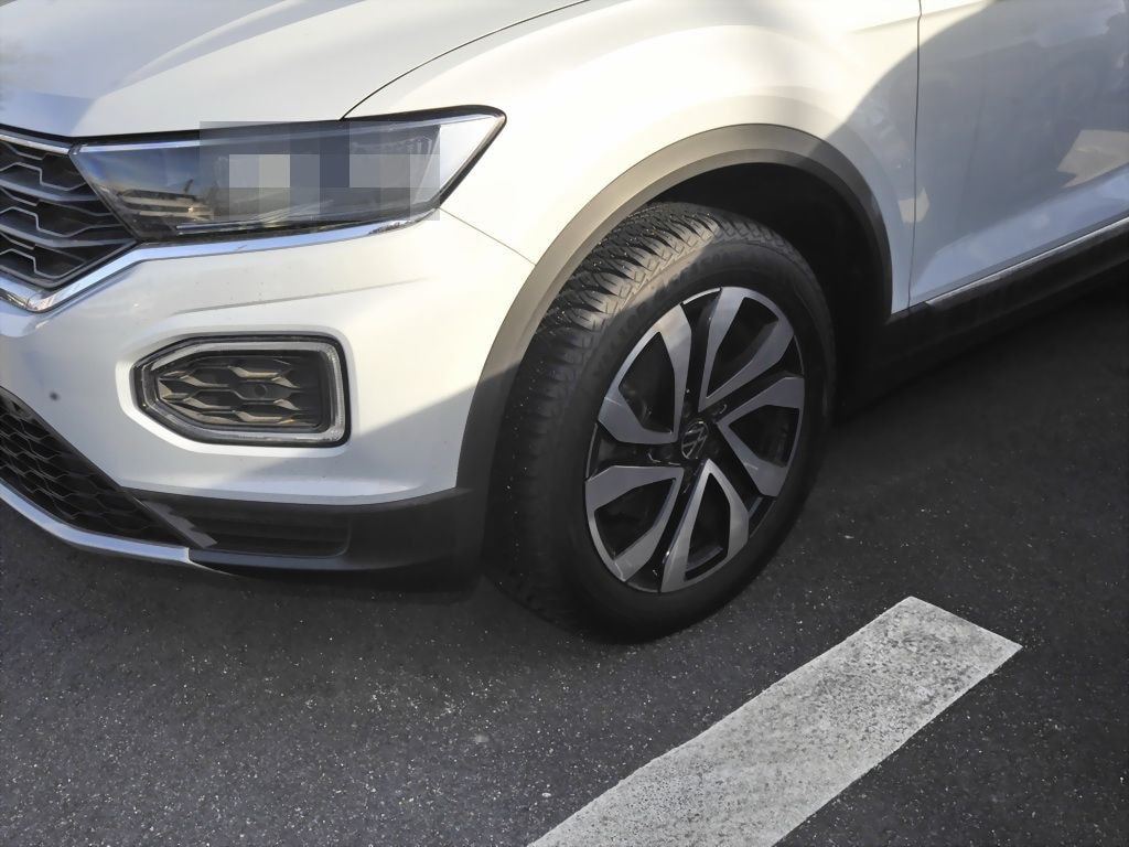 Volkswagen T-Roc 1.5 TSI Active Navi ACC APP-Con. Standhzg. foto 5