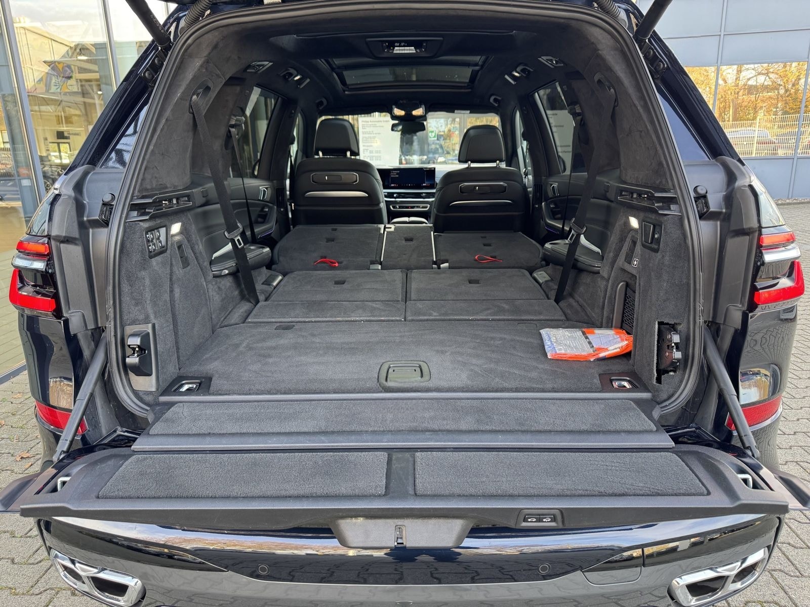 BMW X7 M60i AHK PANO-SKY Massage StHzg h&k Sitzklima foto 8