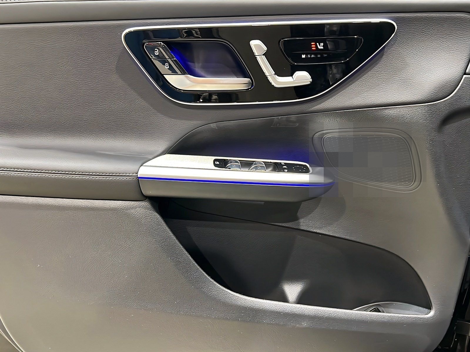 Mercedes-Benz GLC 300de 4M AMG+DIGITAL+Ambi+Pano+TotW+AHK+360° foto 12