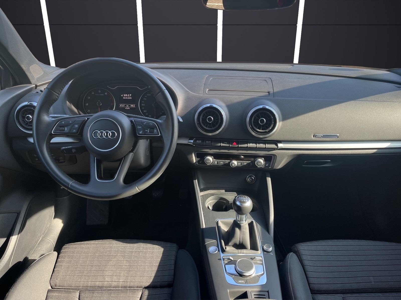 Audi A3 Limousine 30 TFSI Sport / S-Line / LED / DAB foto 13