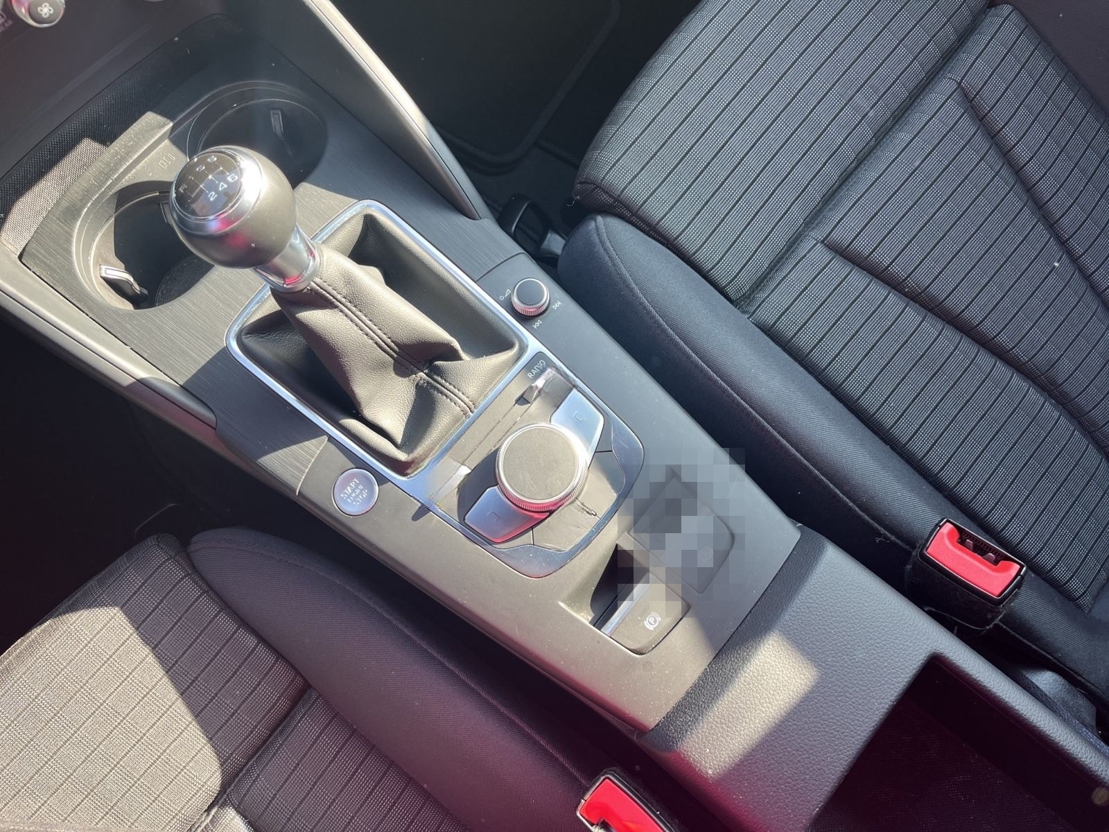 Audi A3 Limousine 30 TFSI Sport / S-Line / LED / DAB foto 24