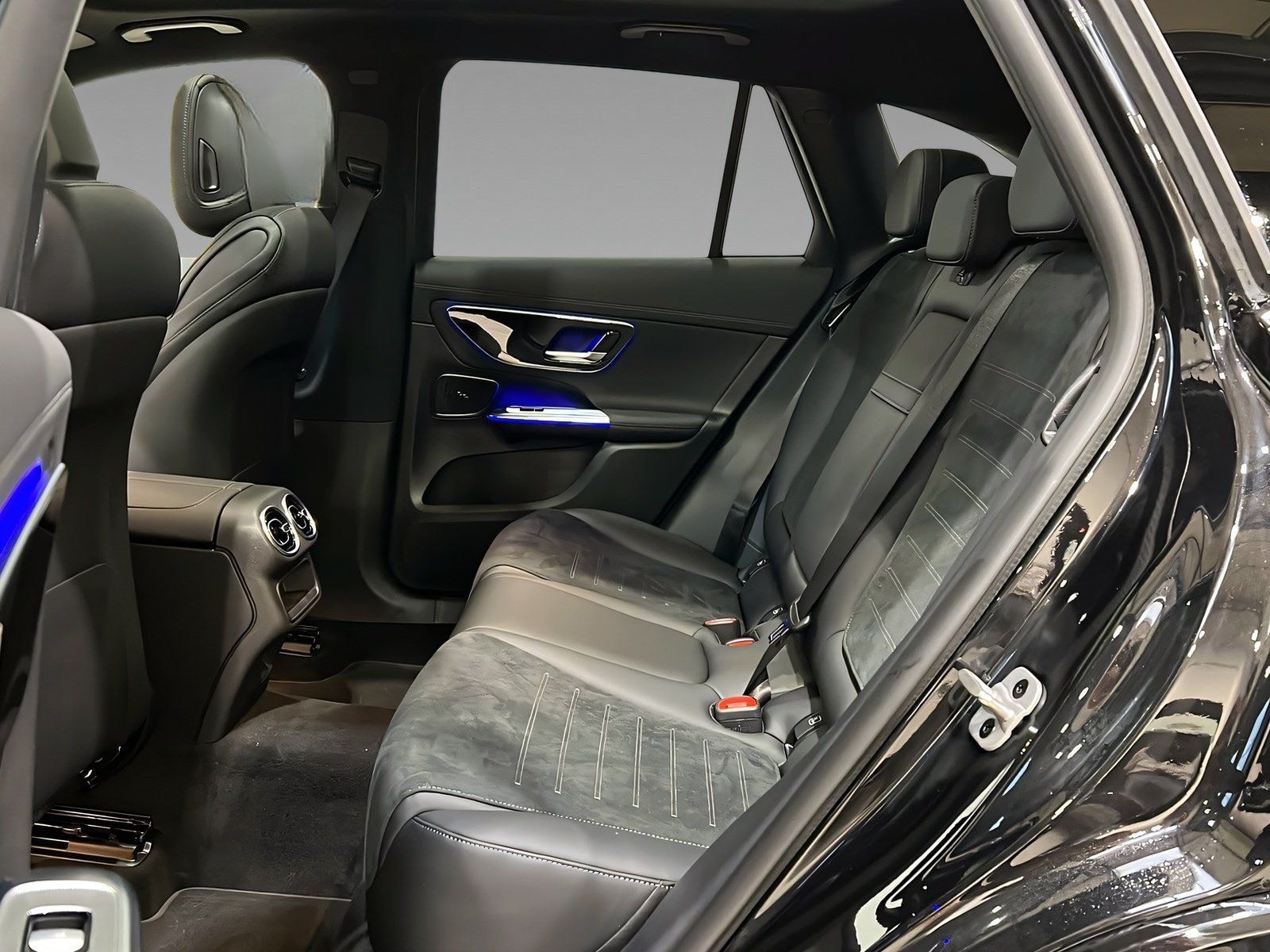 Mercedes-Benz GLC 300de 4M AMG+DIGITAL+Ambi+Pano+TotW+AHK+360° foto 9