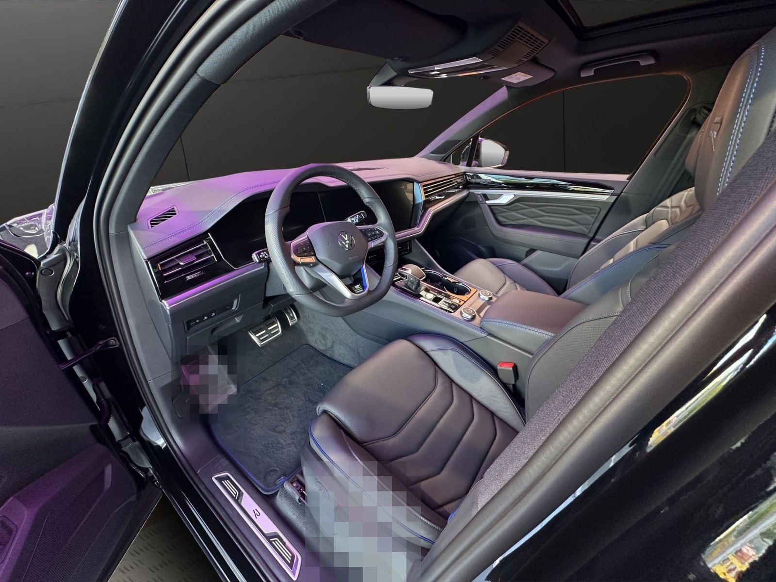 Volkswagen Touareg R 3,0 l V6 eHybrid OPF 4MOTION 250 kW (3 foto 7