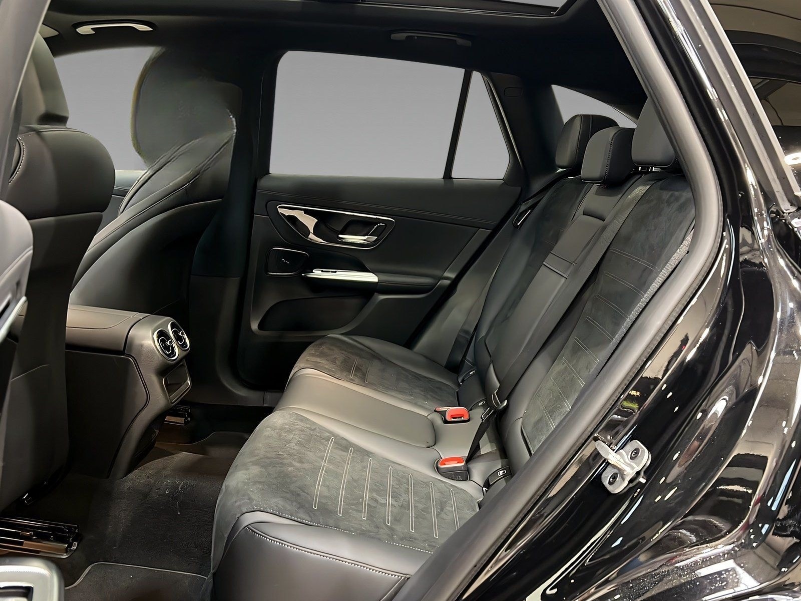 Mercedes-Benz GLC 300de 4M AMG+DIGITAL+Ambi+Pano+TotW+AHK+360° foto 9