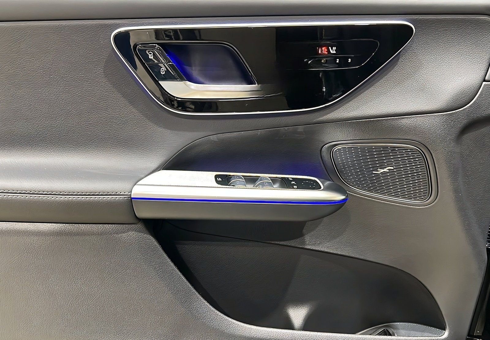 Mercedes-Benz GLC 300de 4M AMG+DIGITAL+Ambi+Pano+TotW+AHK+360° foto 12