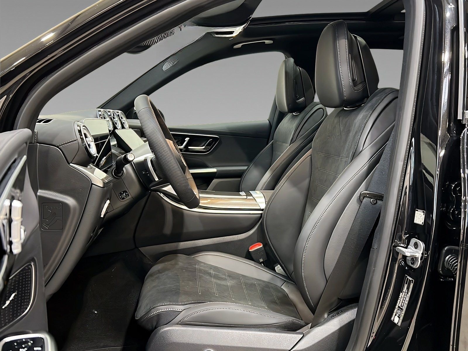 Mercedes-Benz GLC 300de 4M AMG+DIGITAL+Ambi+Pano+TotW+AHK+360° foto 8