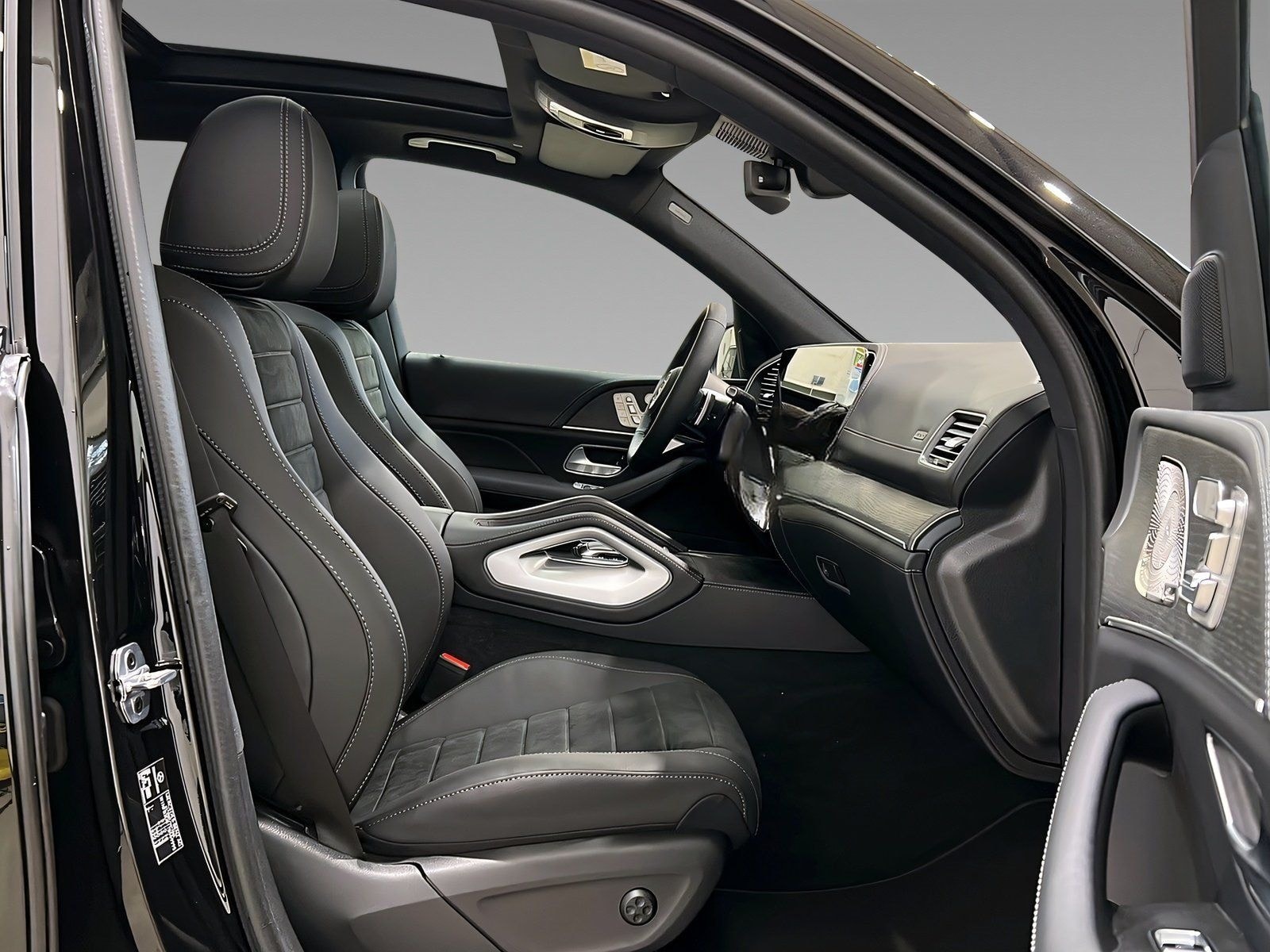 Mercedes-Benz GLE 450d 4M AMG+DIST+NIGHT+Burm+HuD+StHz+AHK+360 foto 14