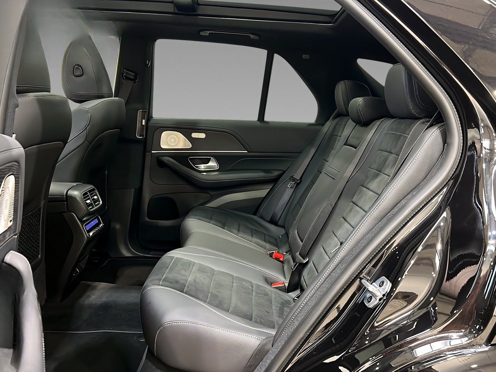 Mercedes-Benz GLE 450d 4M AMG+DIST+NIGHT+Burm+HuD+StHz+AHK+360 foto 9