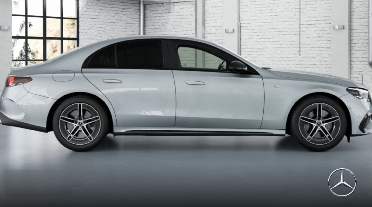 Mercedes-Benz E 400 e 4M Hybrid AMG Fahrass WideScreen 360° foto 20