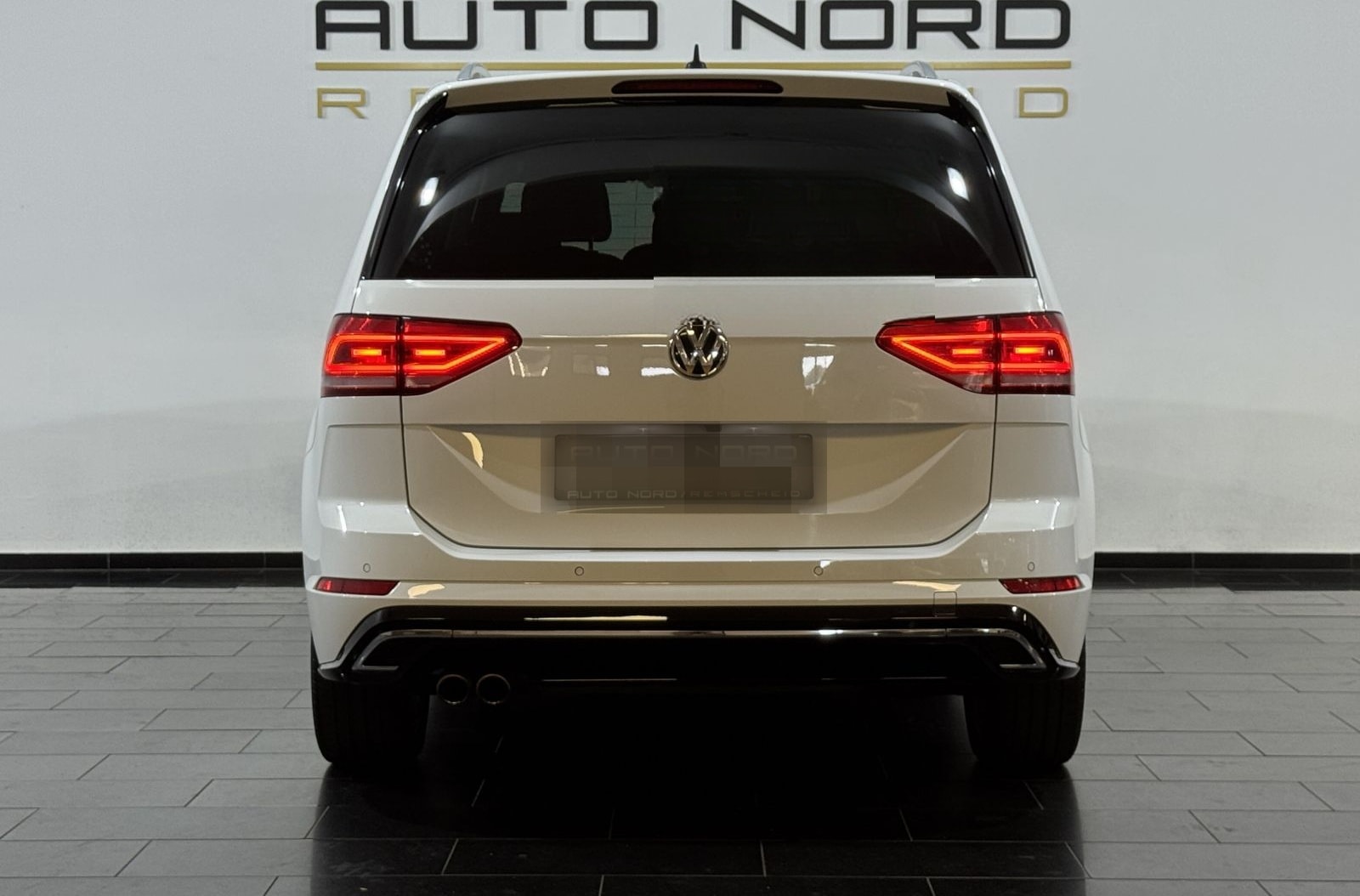 Volkswagen Touran 1.8 TSI Highline*R-Line*Kamera*LED*AHK* foto 6