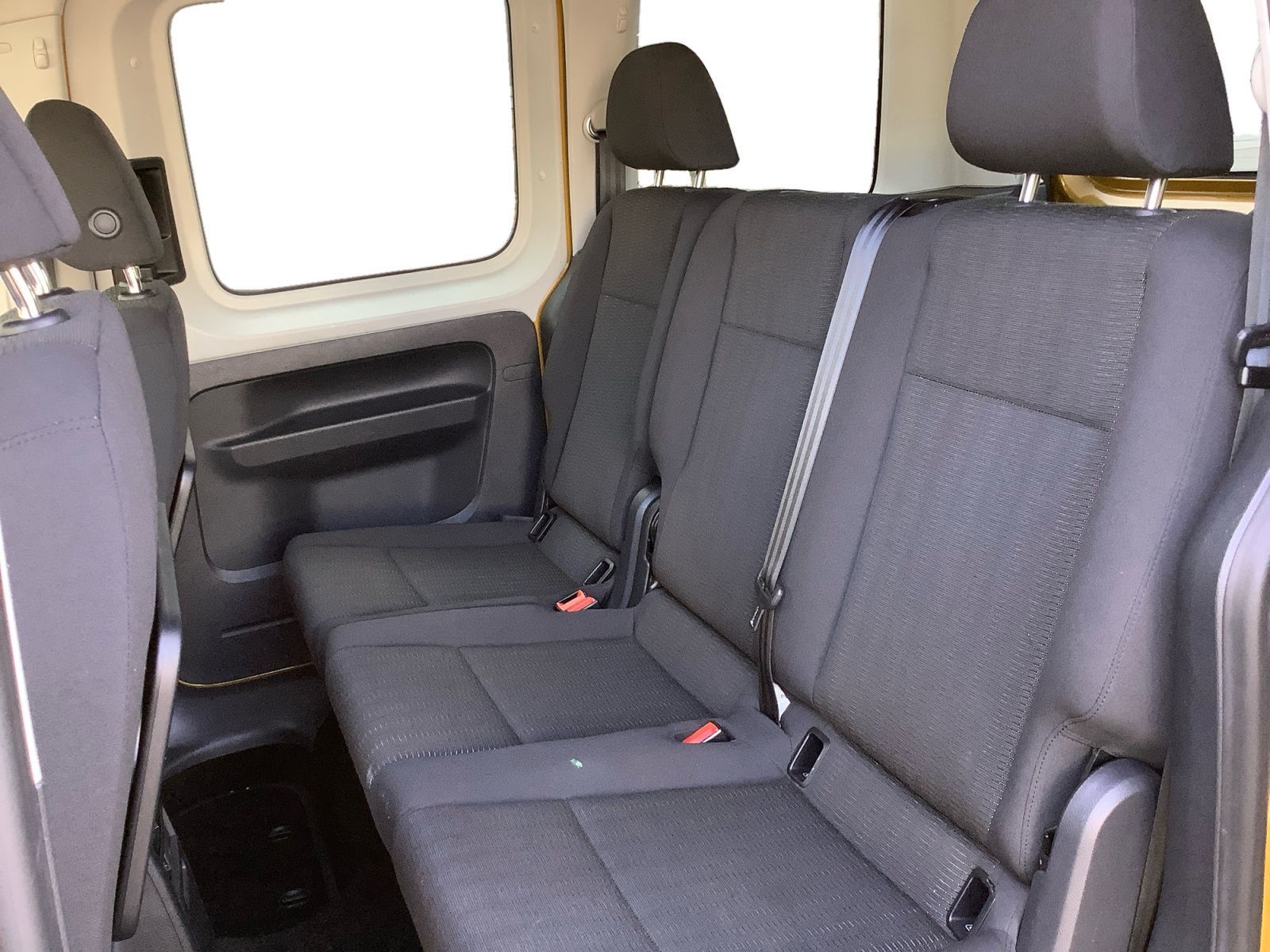 Volkswagen Caddy 2.0 TDI DSG Comfortline AHK ACC Navi SHZ P foto 9