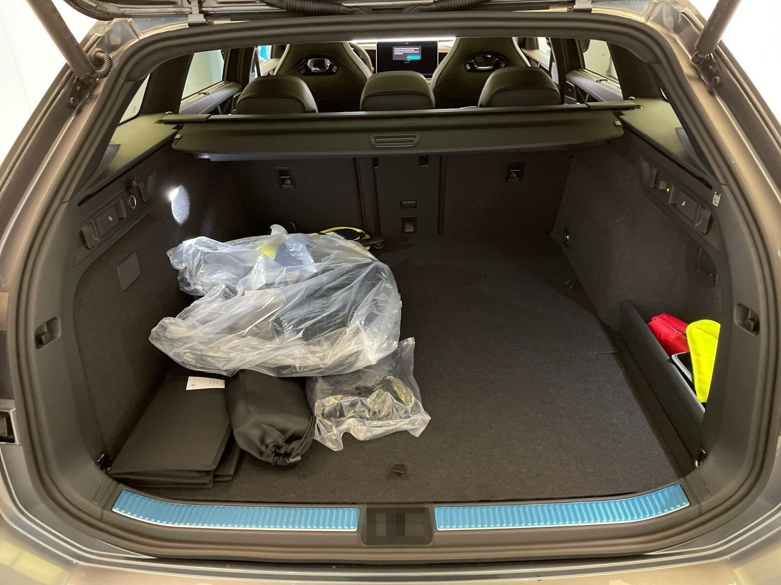 Volkswagen Passat R-Line 1.5 l eHybrid 200 kW DSG*AHK*SOUND foto 12