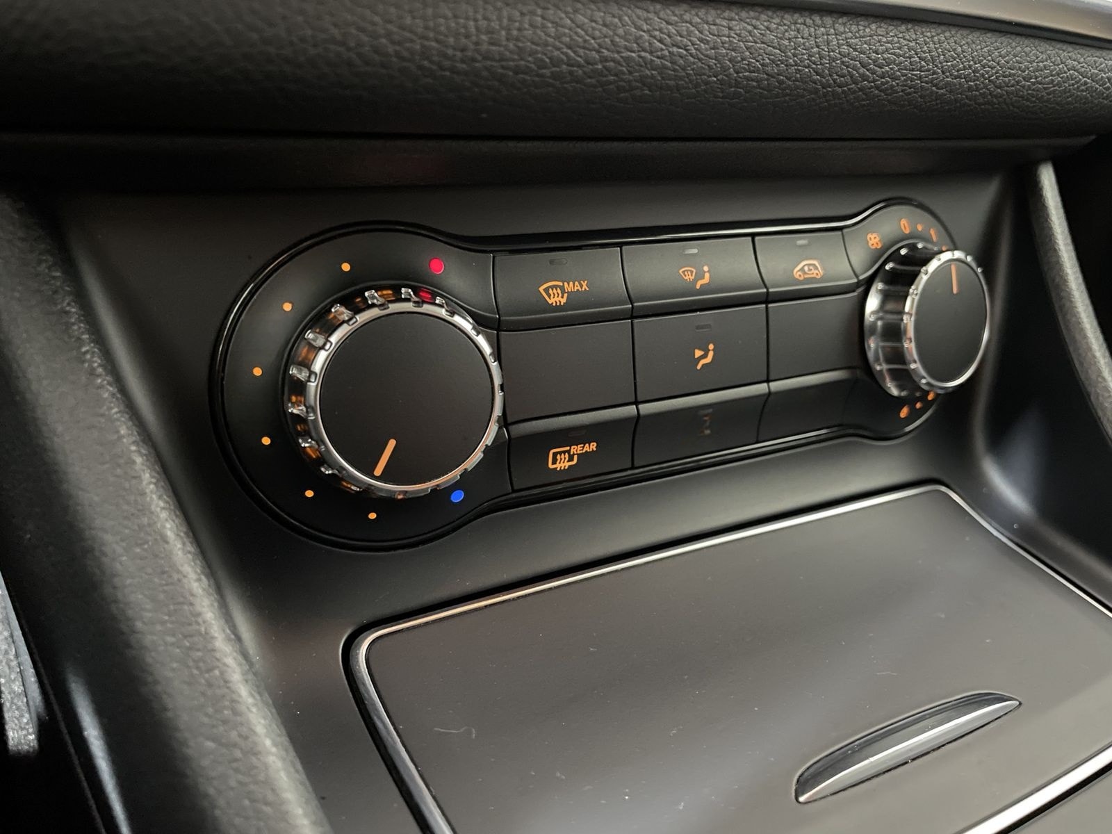 Mercedes-Benz GLA 220 d Urban*DCT*LED*AHK*Navi*MWST*KeyGo* foto 22