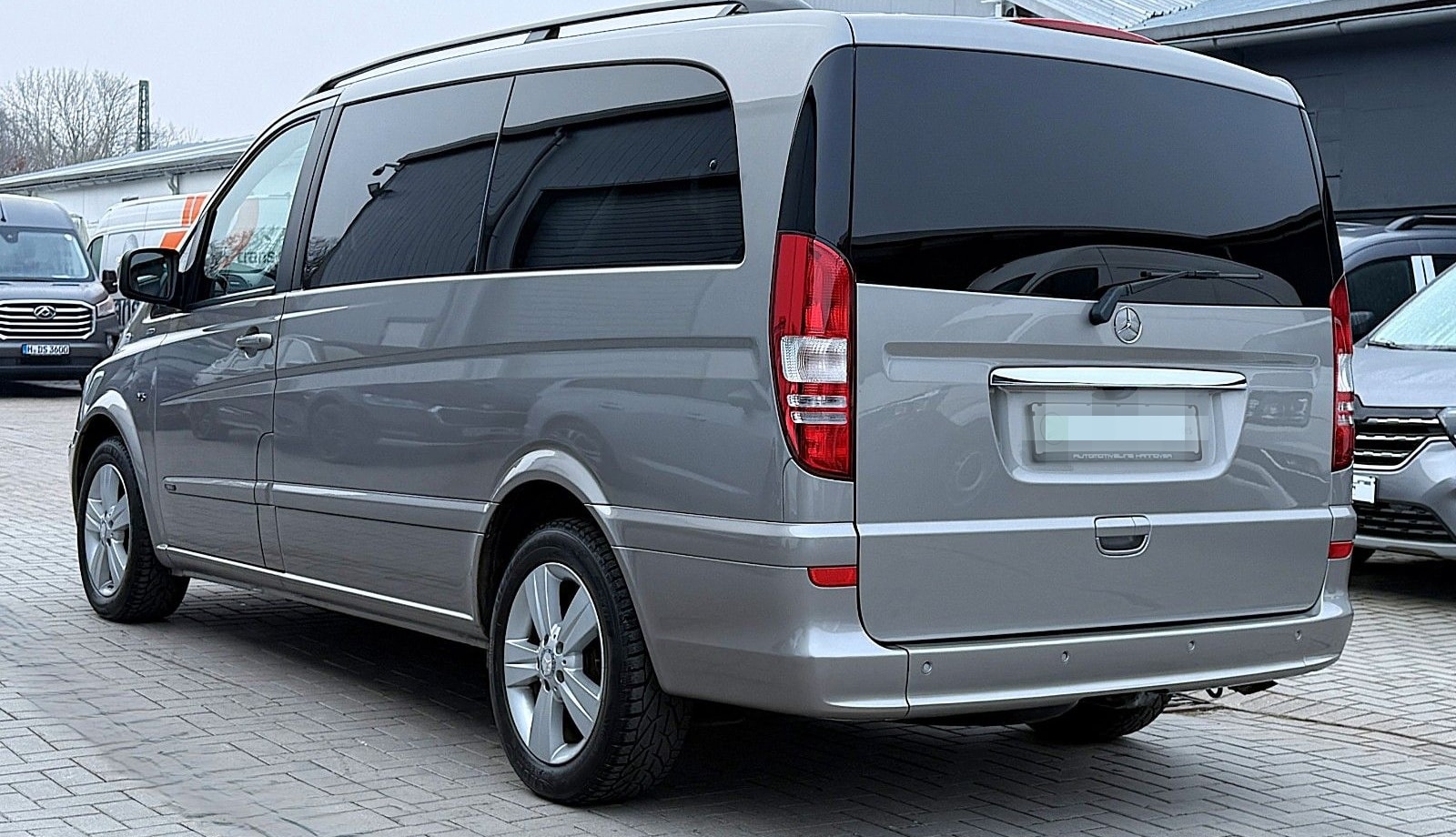 Mercedes-Benz 3.0 CDI LANG/XENON/6SITZER/NAVI/AHK/LEDER/KAMERA foto 6