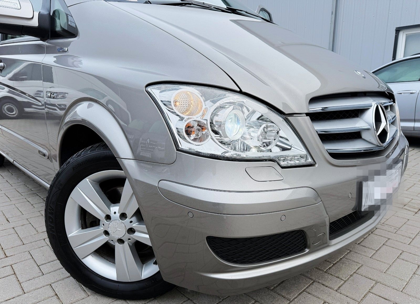 Mercedes-Benz 3.0 CDI LANG/XENON/6SITZER/NAVI/AHK/LEDER/KAMERA foto 8