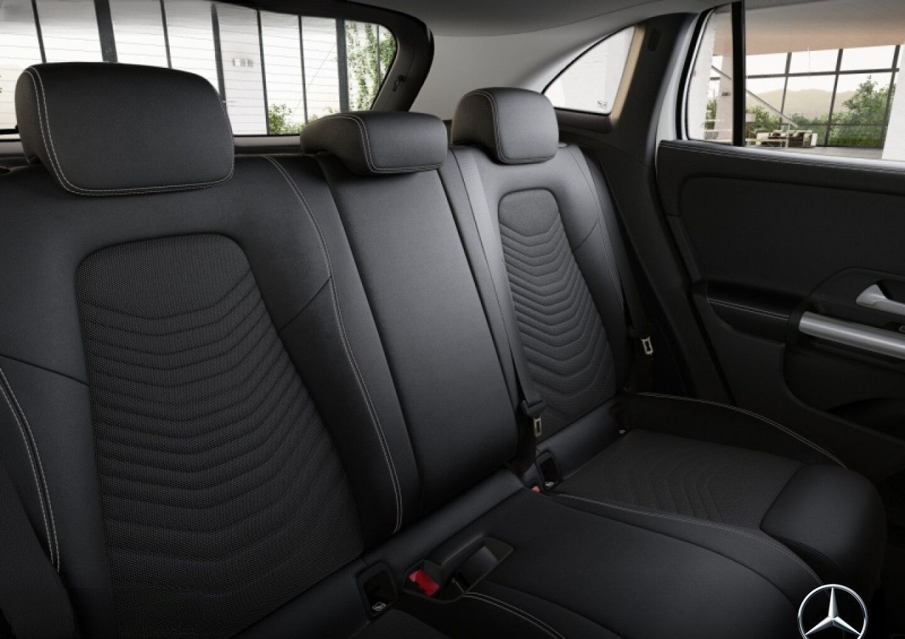 Mercedes-Benz GLA 200 d Prog. Adv./PANO/STHZ/KAMERA/SPURH/EASY foto 13