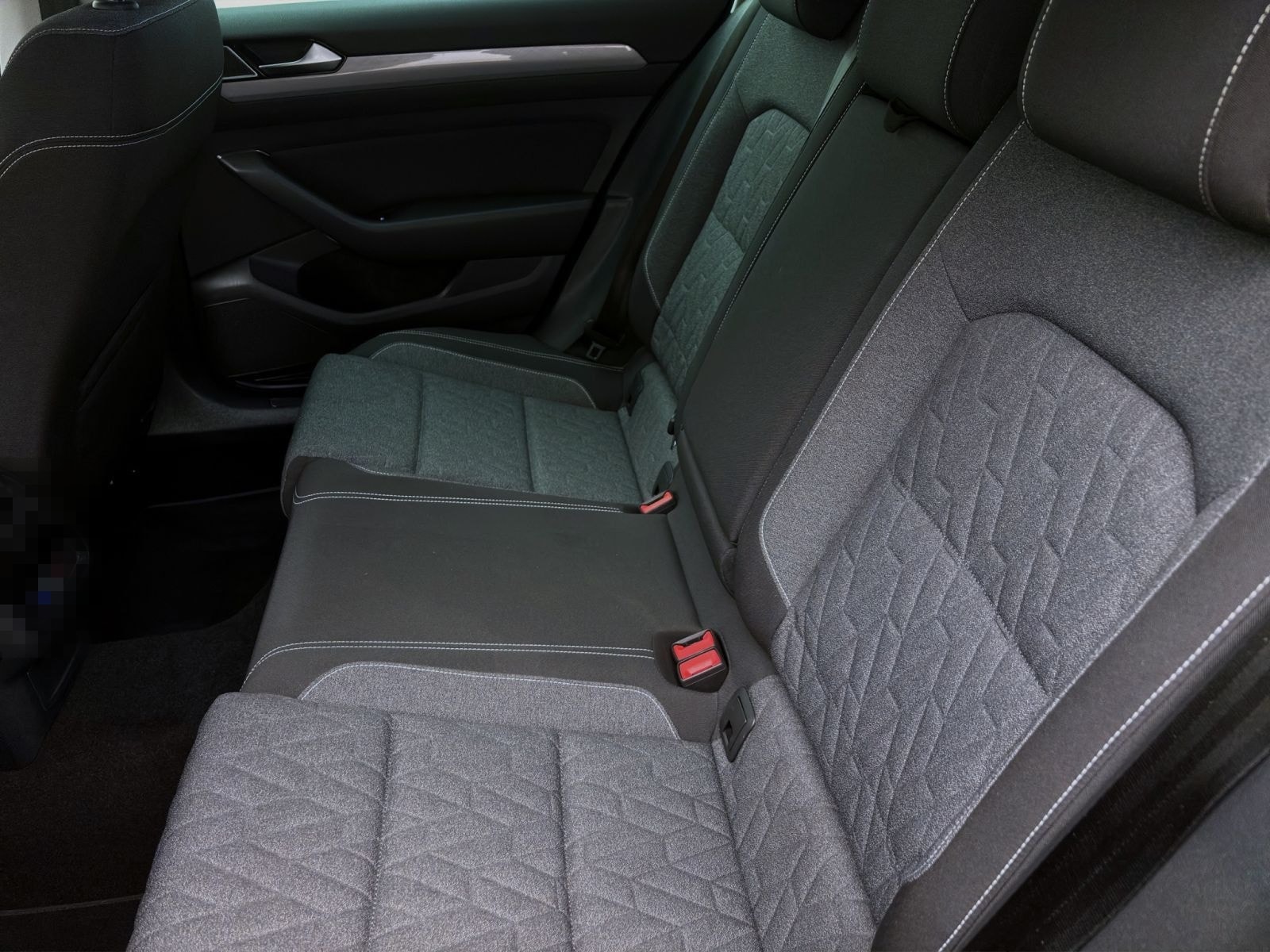 Volkswagen Passat Variant 2.0 TDI DSG BUSINESS NAVI KAMERA foto 15