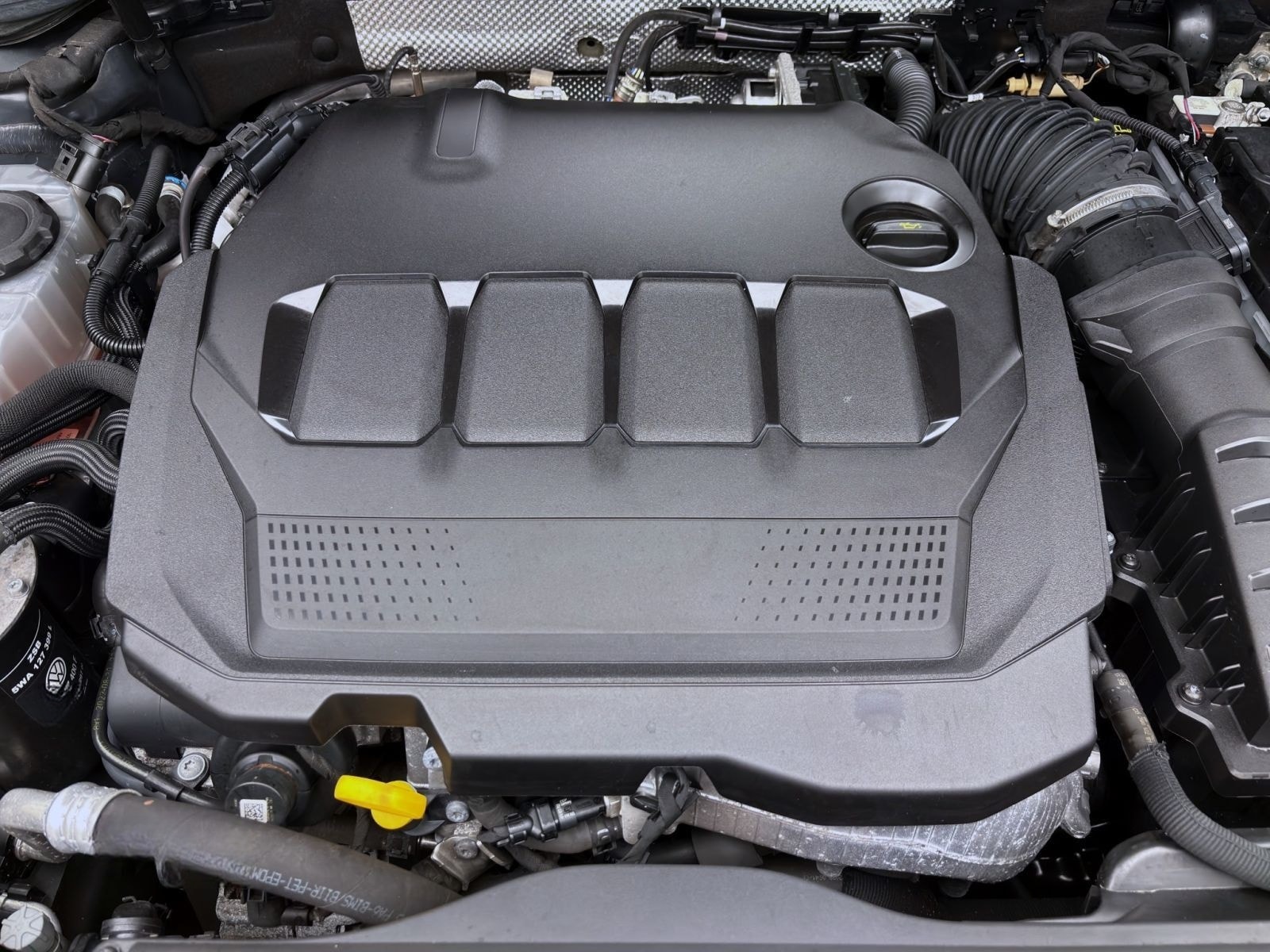 Volkswagen Passat Variant 2.0 TDI DSG BUSINESS NAVI KAMERA foto 18