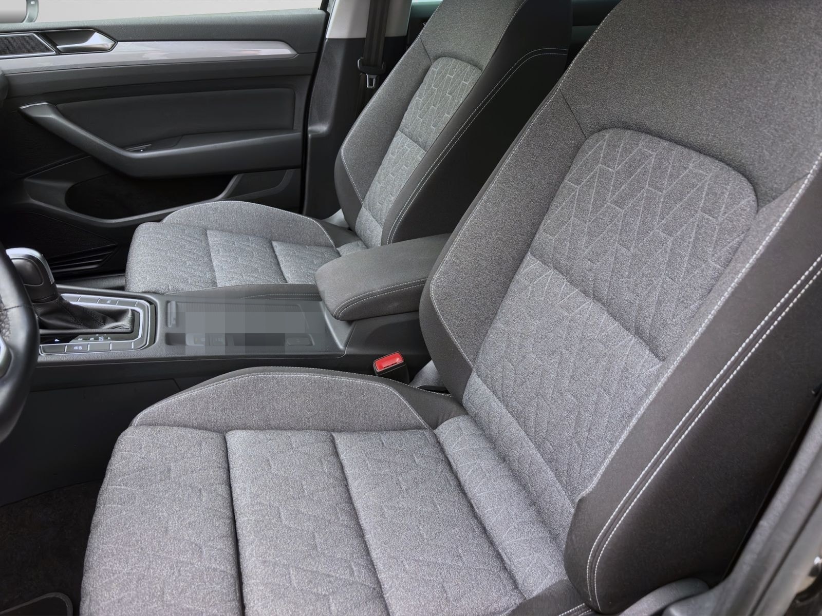 Volkswagen Passat Variant 2.0 TDI DSG BUSINESS NAVI KAMERA foto 9