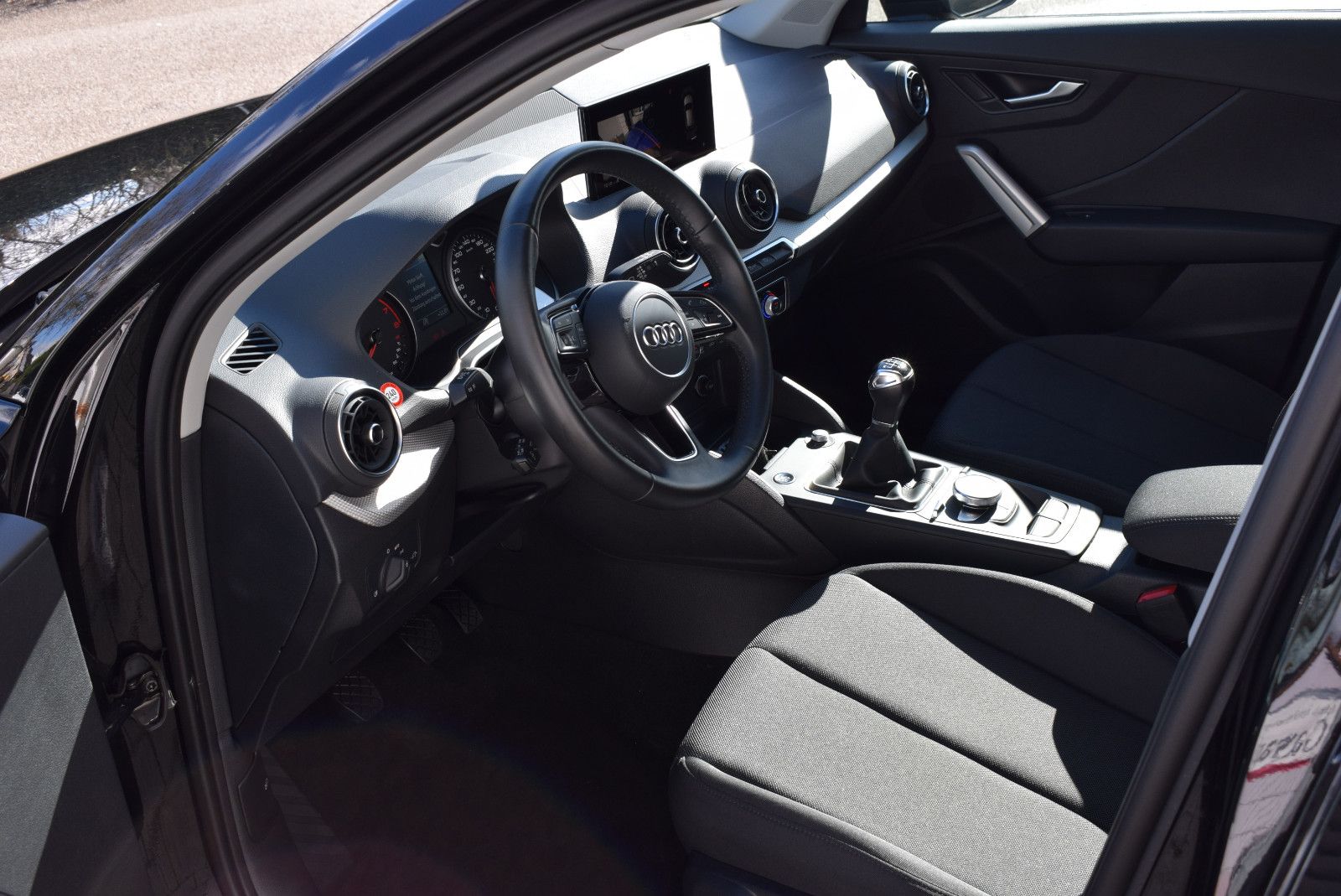 Audi Q2 30 TFSI/ ACC/LED/CAM/Navi/ foto 15