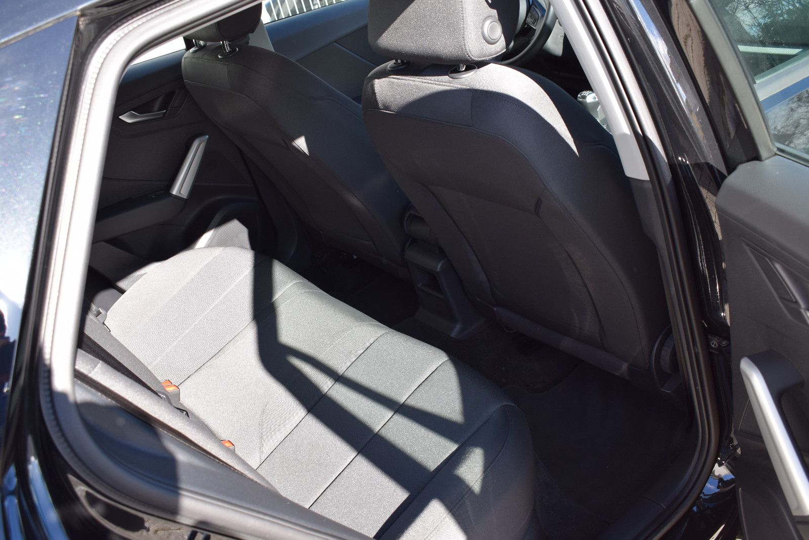 Audi Q2 30 TFSI/ ACC/LED/CAM/Navi/ foto 5