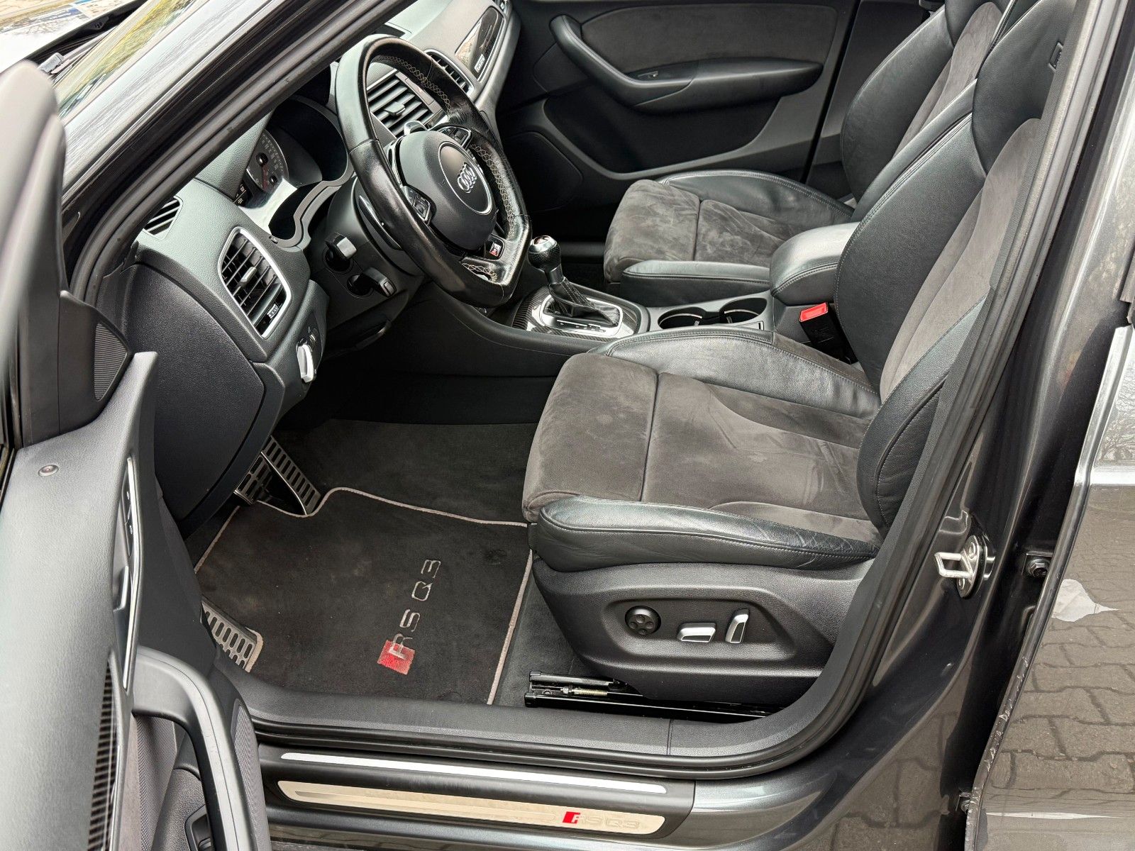 Audi RSQ3 RS Q3 2.5 TFSI quattro*PANO*NAVI*LED*VOLL** foto 25