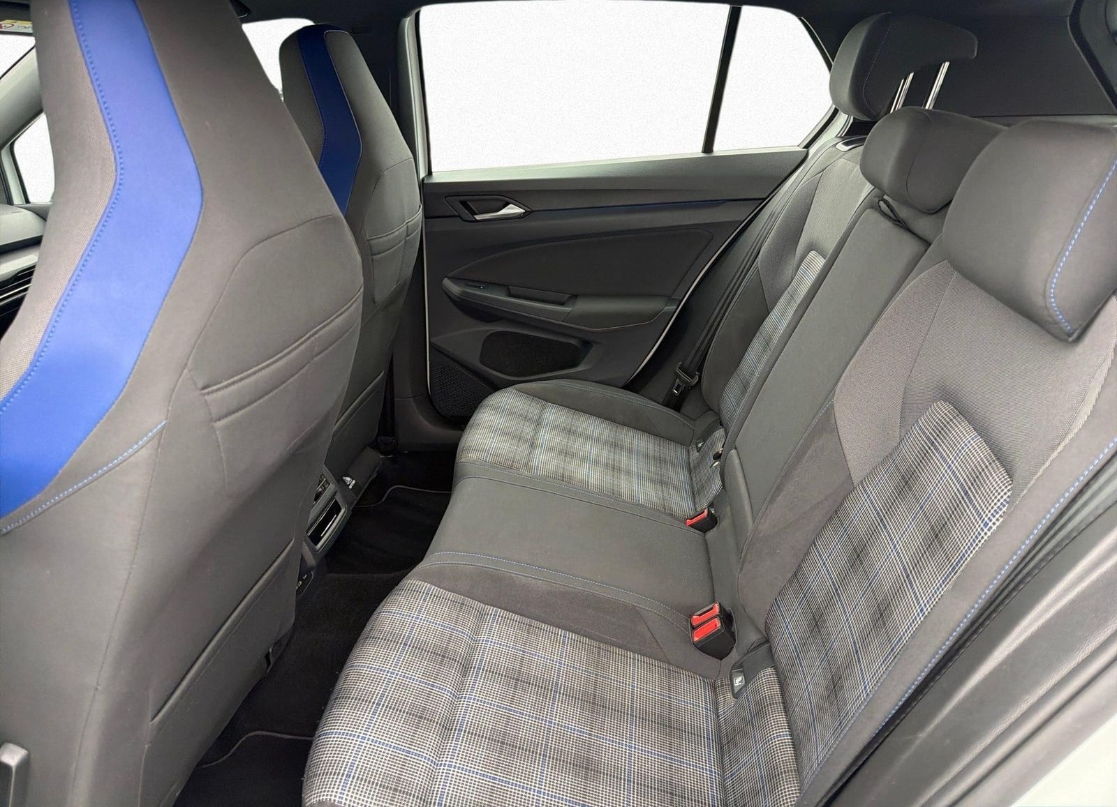 Volkswagen Golf VIII GTE 1.4 eHybrid DSG NAVI ACC SHZ LED foto 13