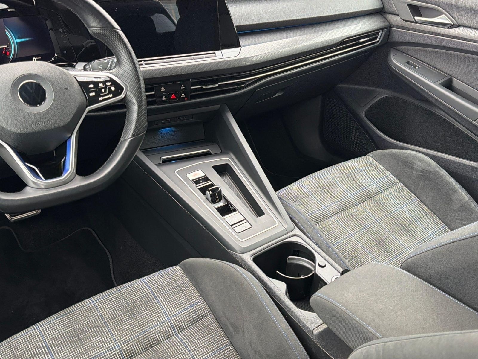 Volkswagen Golf VIII GTE 1.4 eHybrid DSG NAVI ACC SHZ LED foto 17