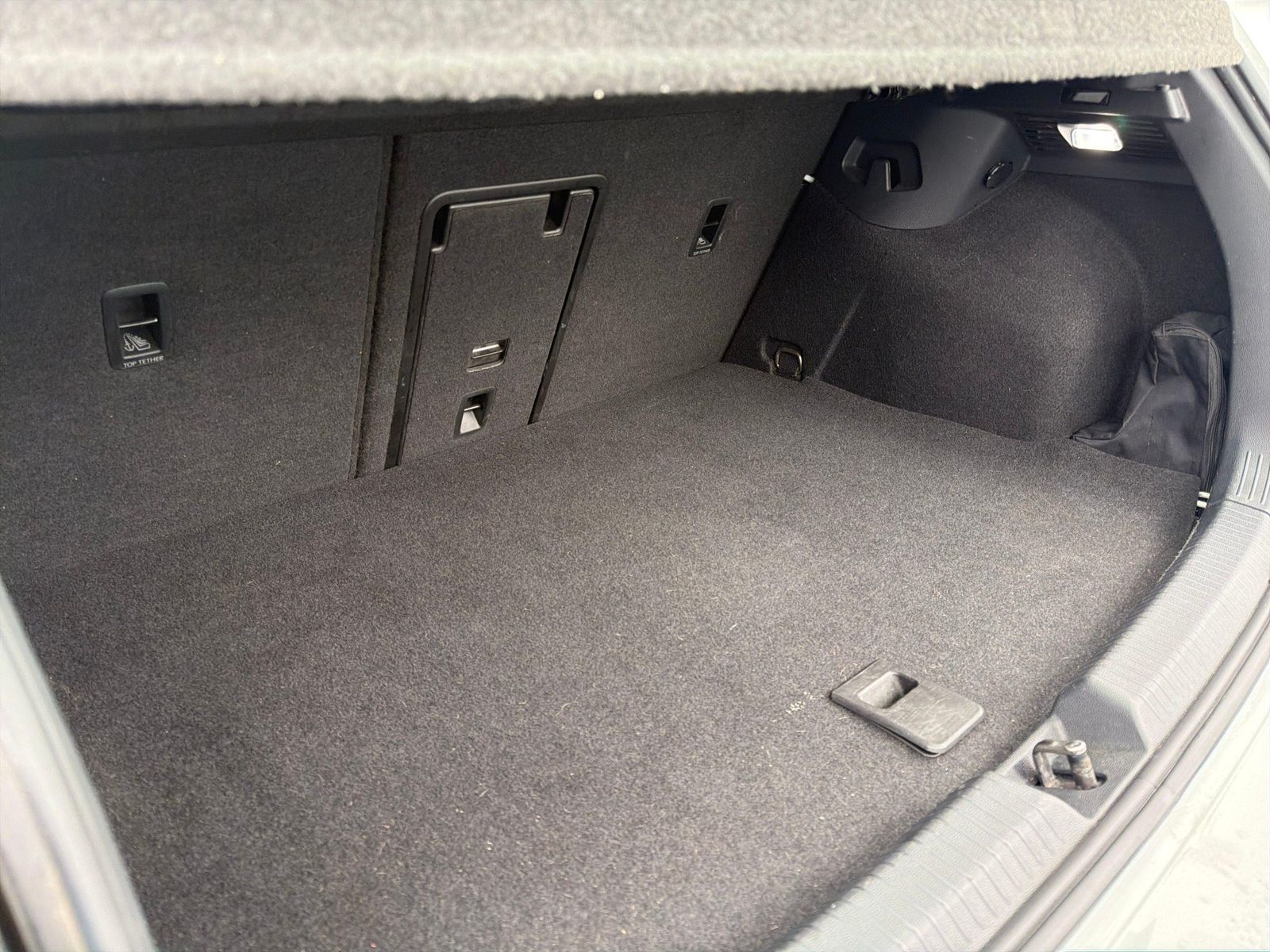 Volkswagen Golf VIII GTE 1.4 eHybrid DSG NAVI ACC SHZ LED foto 7