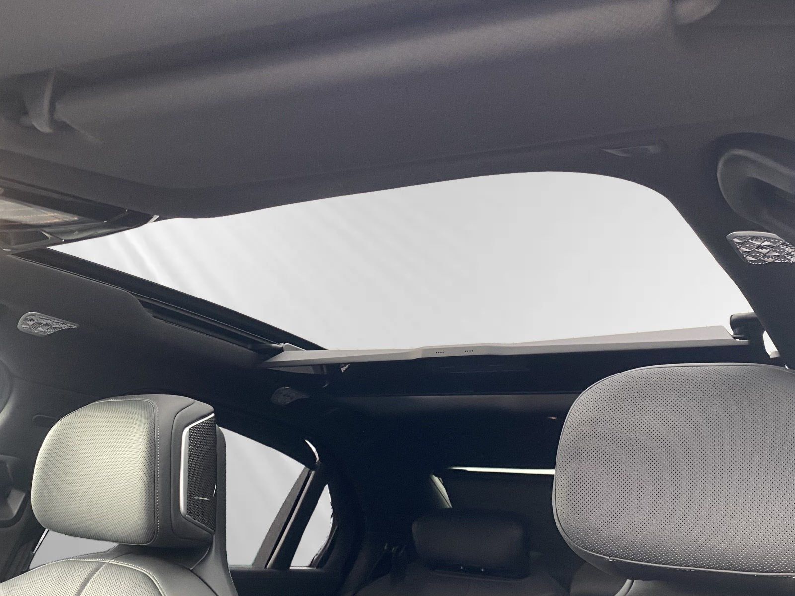 BMW 740d xDrive TV-Fond-Entertainment|B&W-Diamond foto 20