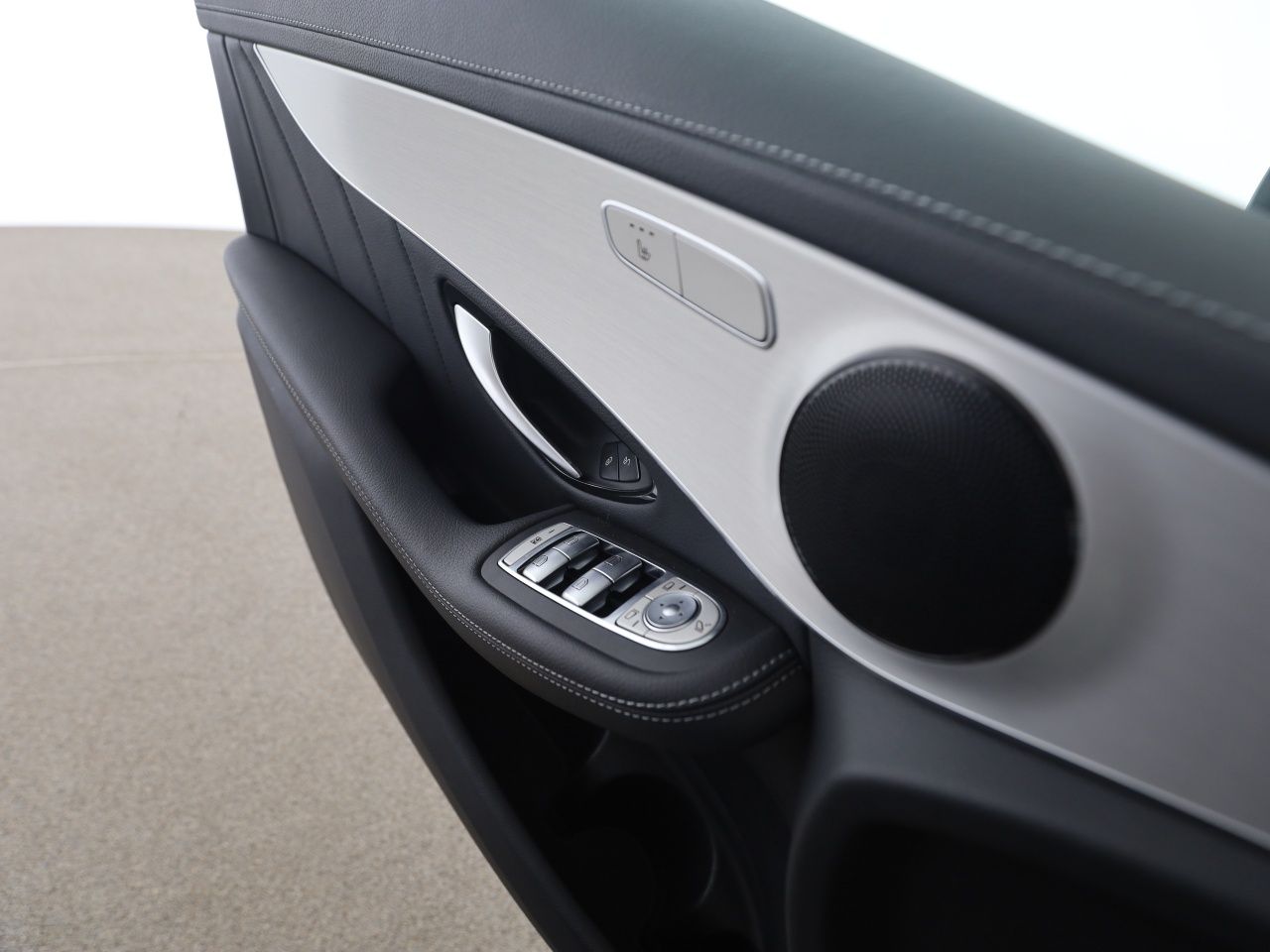 Mercedes-Benz GLC 220 d 4M AMG MBUX AHK Distronic HUD Kamera foto 14