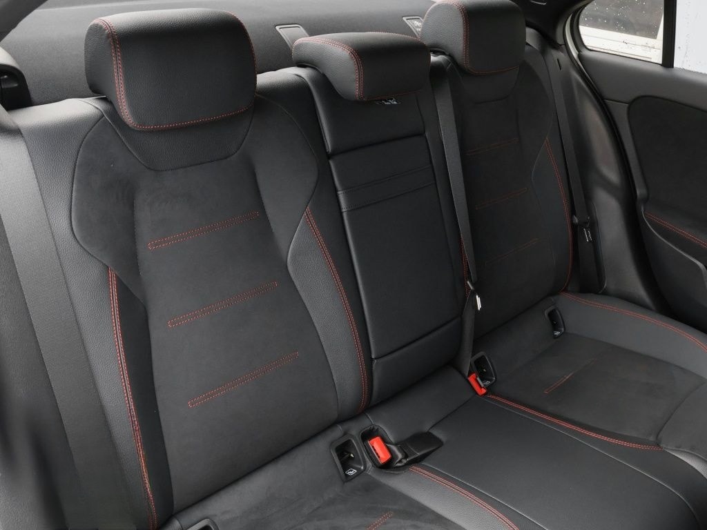 Mercedes-Benz A 220 d Limo AMG-Sport/Night/Totw/Keyl/LED/Cam foto 5