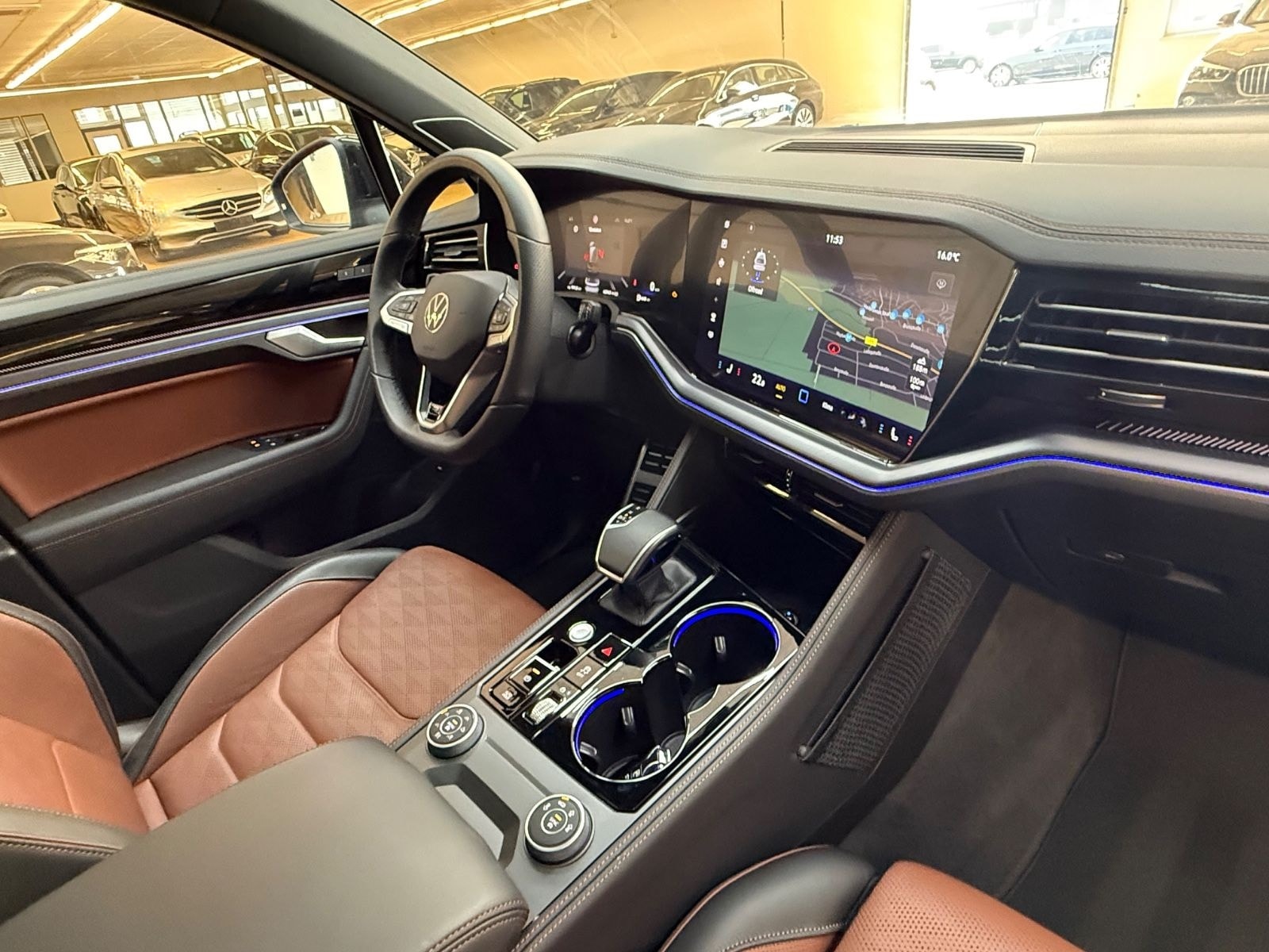 Volkswagen Touareg 3.0 TDI 210 kW 4Motion R-Line/LUFT/PANO foto 14