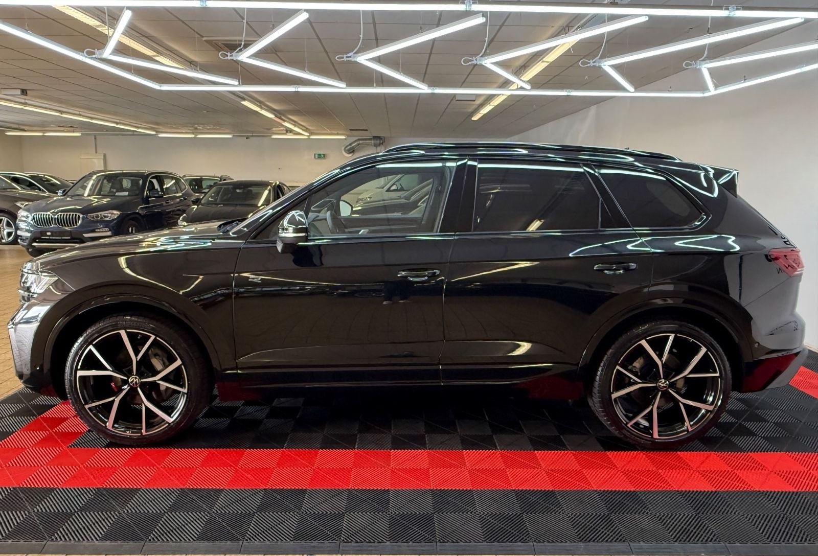 Volkswagen Touareg 3.0 TDI 210 kW 4Motion R-Line/LUFT/PANO foto 7