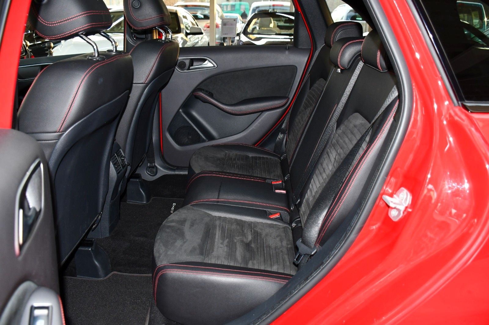 Mercedes-Benz B 220d 4Matic AMG-Line Night-Paket 1.Hand foto 13