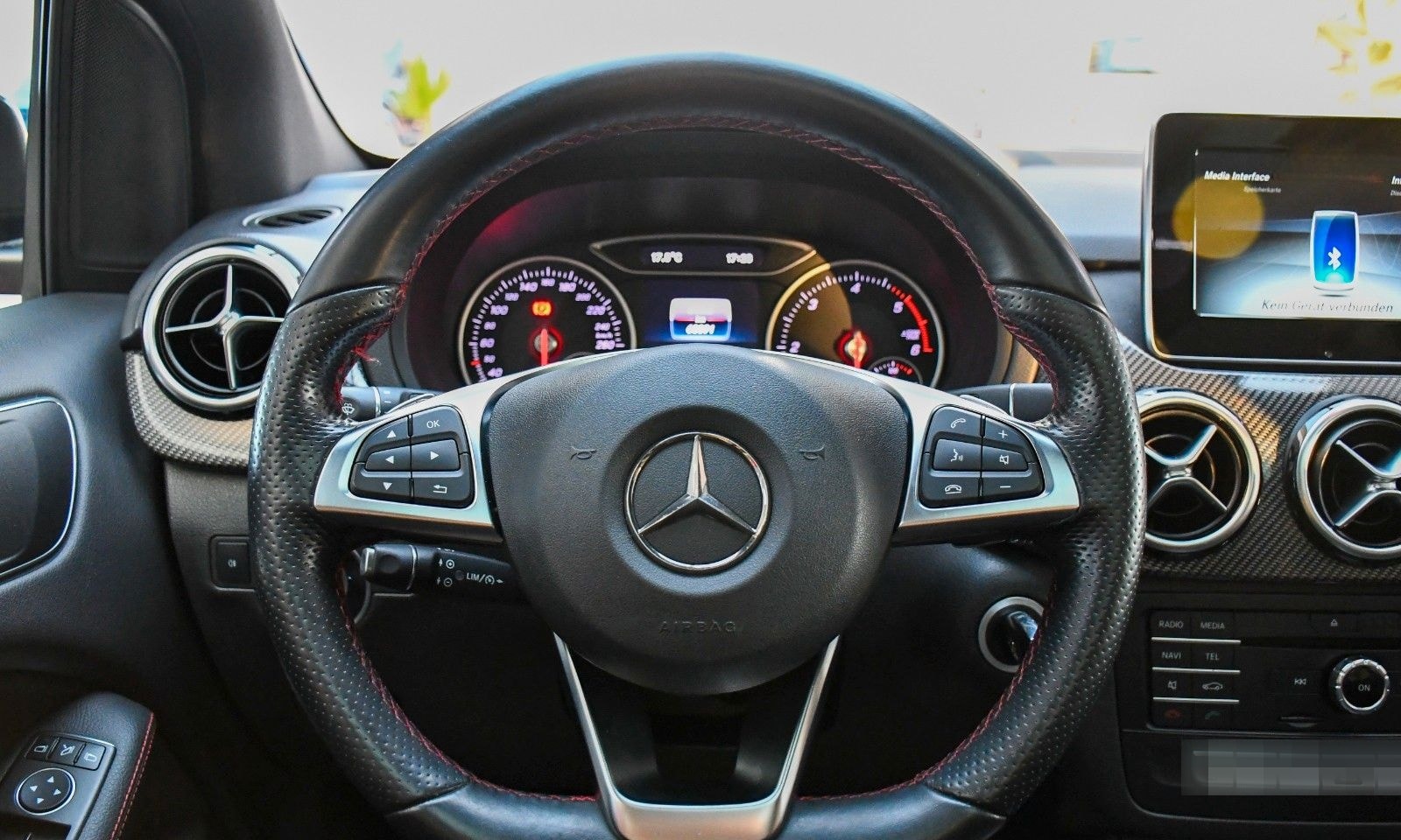 Mercedes-Benz B 220d 4Matic AMG-Line Night-Paket 1.Hand foto 16
