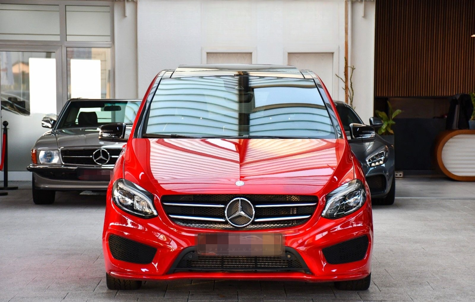 Mercedes-Benz B 220d 4Matic AMG-Line Night-Paket 1.Hand foto 5
