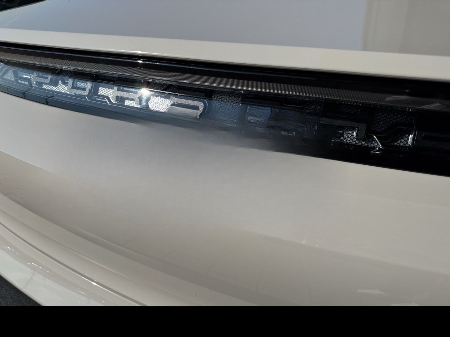 Porsche Taycan Turbo Clubleder HA-Lenkung InnoDrive BOSE foto 11