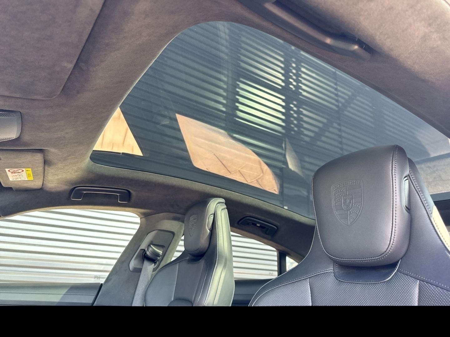 Porsche Taycan Turbo Clubleder HA-Lenkung InnoDrive BOSE foto 13