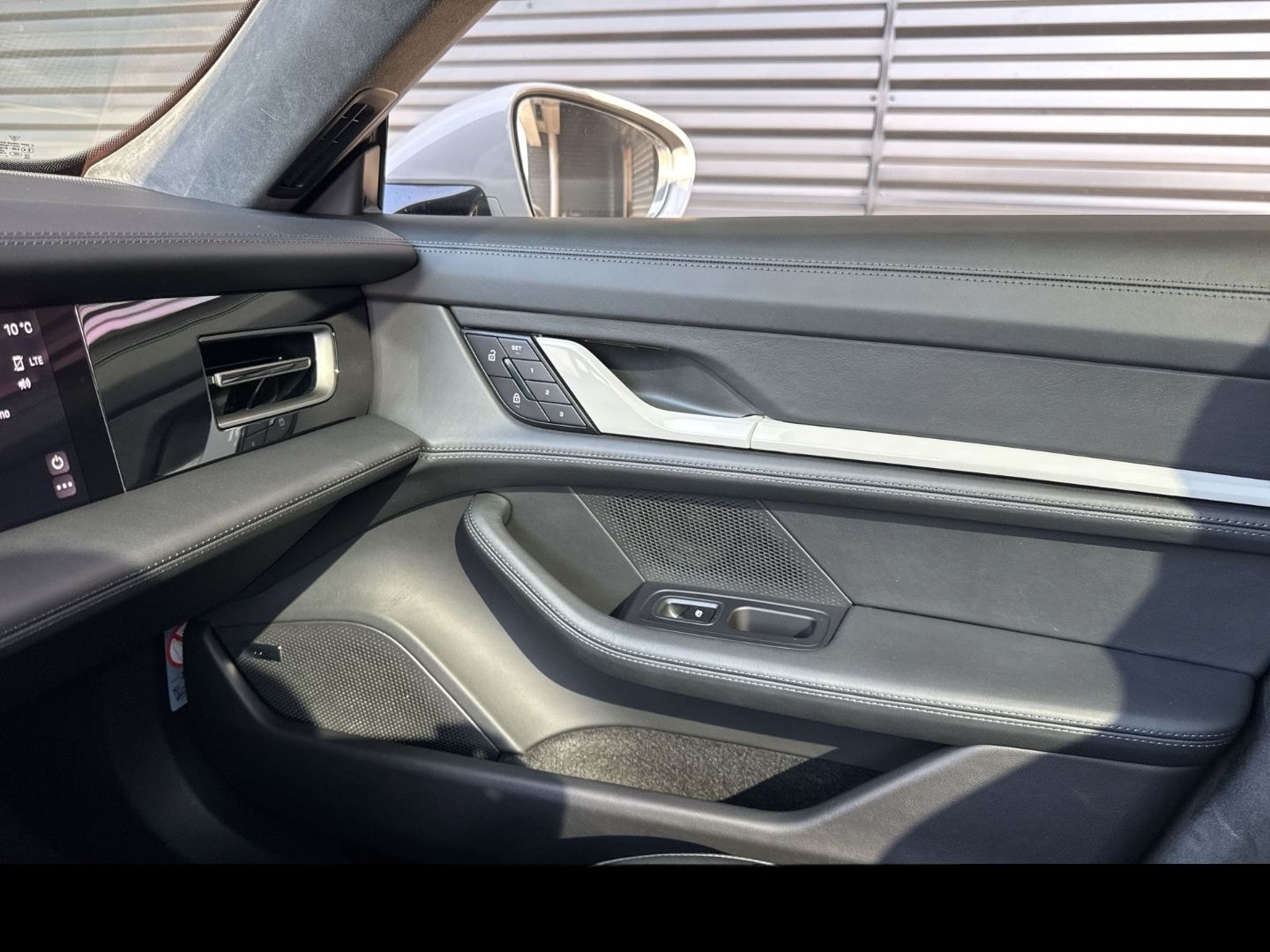 Porsche Taycan Turbo Clubleder HA-Lenkung InnoDrive BOSE foto 21