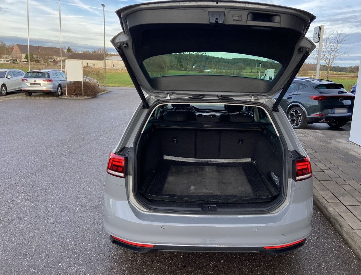 Volkswagen Passat Variant 2.0 TDI DSG Business NAVI+LED+AHK foto 12