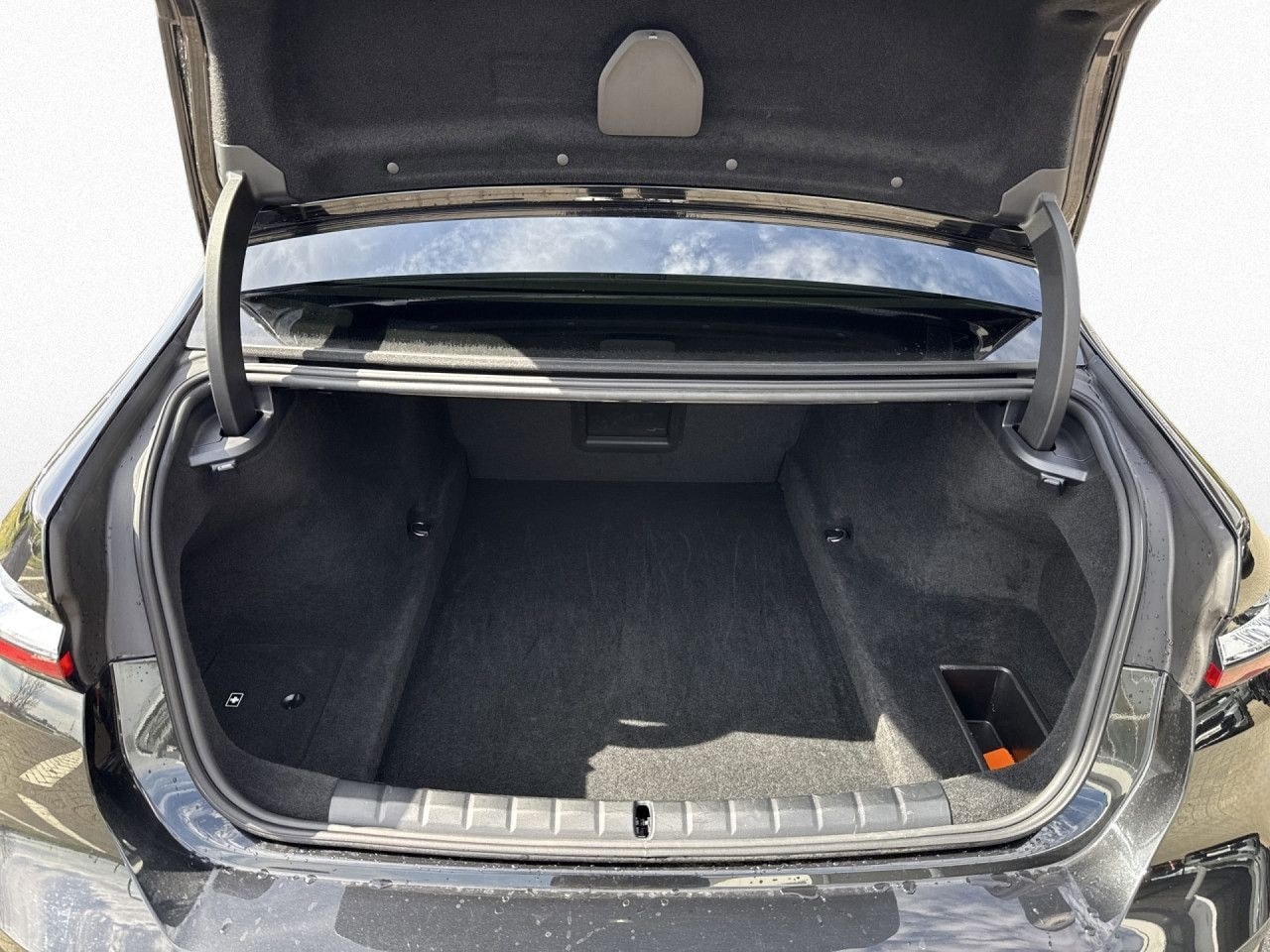 BMW 740d xDr M Sport Fond-Ent,StHz,SkyL,AHK,AktivL foto 16