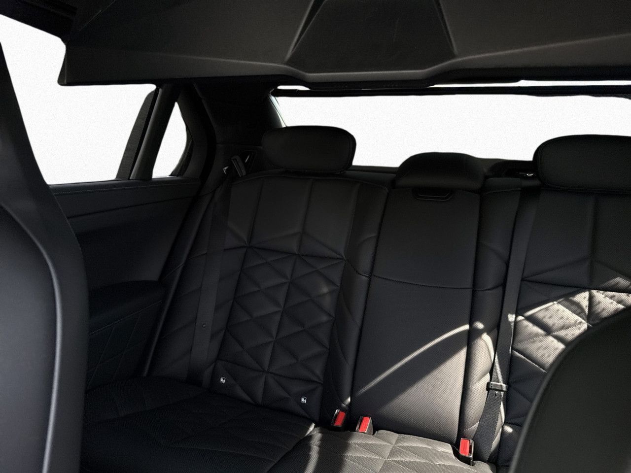 BMW 740d xDr M Sport Fond-Ent,StHz,SkyL,AHK,AktivL foto 19