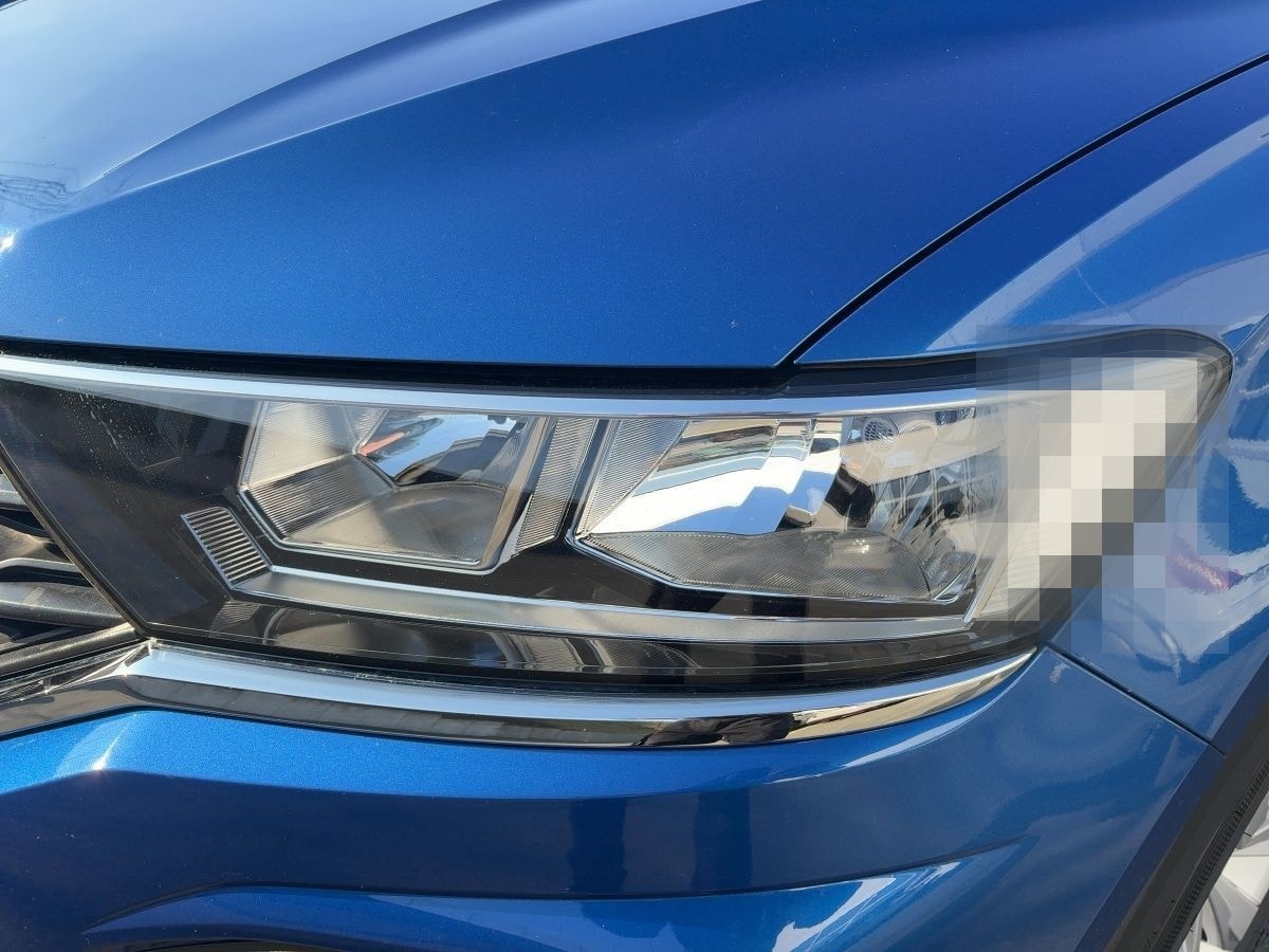 Volkswagen T-Roc 1.5 TSI DSG SPORT NAVI+ACC+SHZ+SHZ+PDC+DAB foto 16