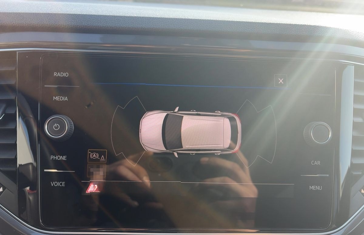 Volkswagen T-Roc 1.5 TSI DSG SPORT NAVI+ACC+SHZ+SHZ+PDC+DAB foto 18