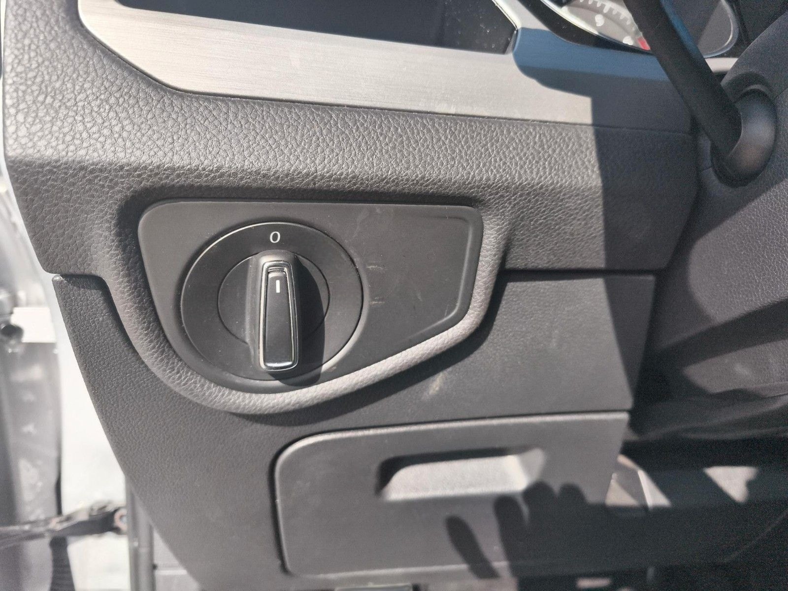 Volkswagen Touran NAVI LED ACC MASSAGE AHK 7 SITZE foto 16