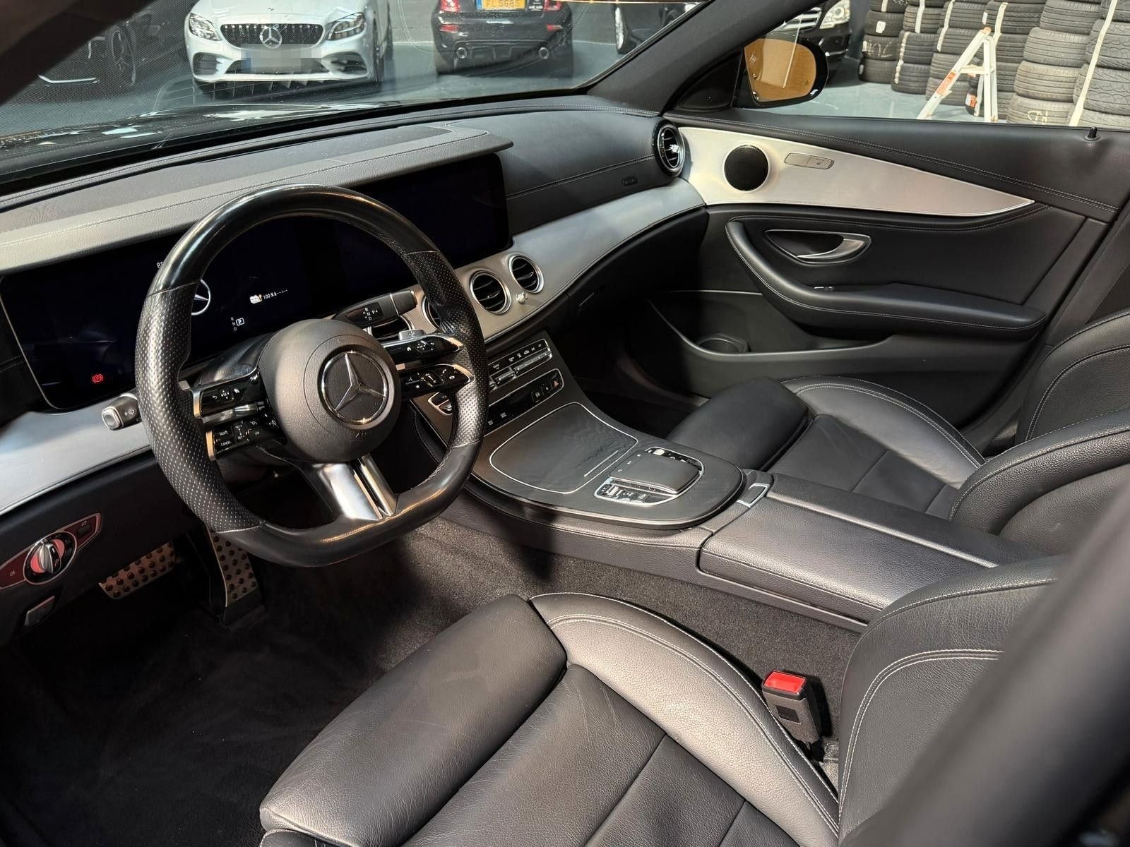 Mercedes-Benz E 300 DE KOMBI AMG PACKET MEGA VOLL foto 6